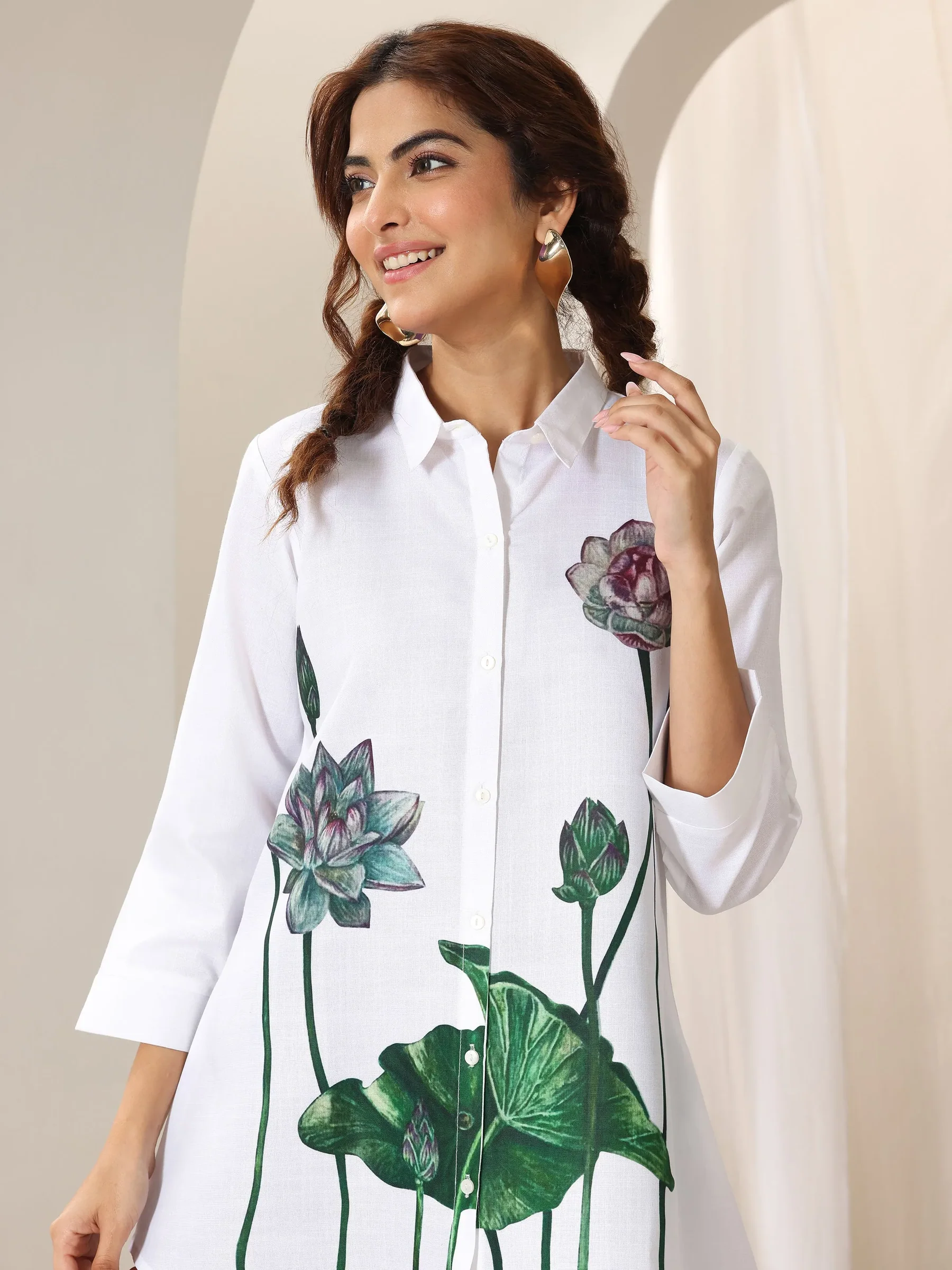 98185_5Main.webp White Cotton Blend Straight Short Kurti - Image 1